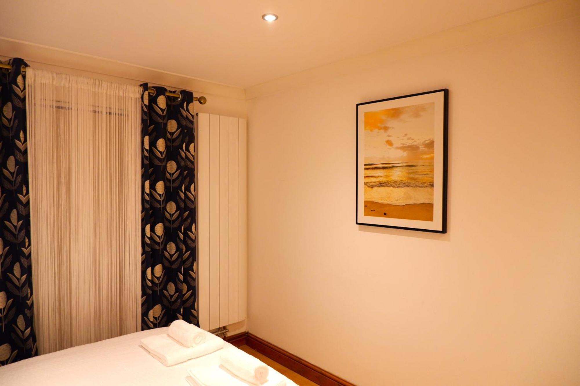 Dundridge Home - Morden Urban Living - Sleeps Up To 9 Guests & Private Parking For 2 Vehicles Bristol Exterior foto