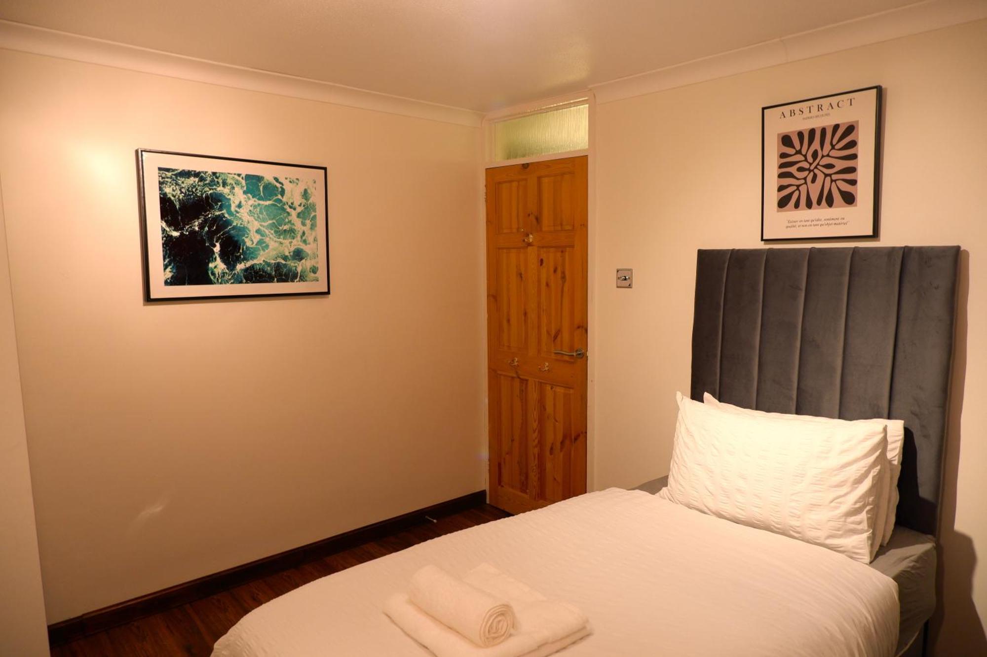 Dundridge Home - Morden Urban Living - Sleeps Up To 9 Guests & Private Parking For 2 Vehicles Bristol Exterior foto